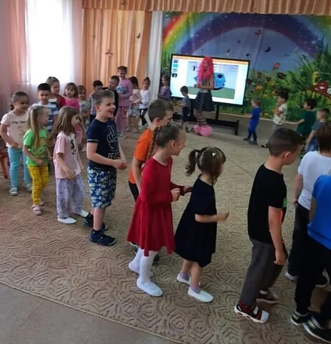 i - 2023-06-04T225724.220